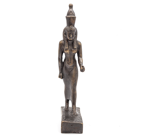 картинка Богиня Мут в образе стоящей женщины 