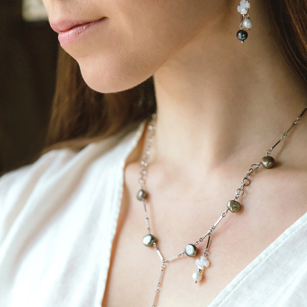 картинка Колье "Чёрный и белый жемчуг" 